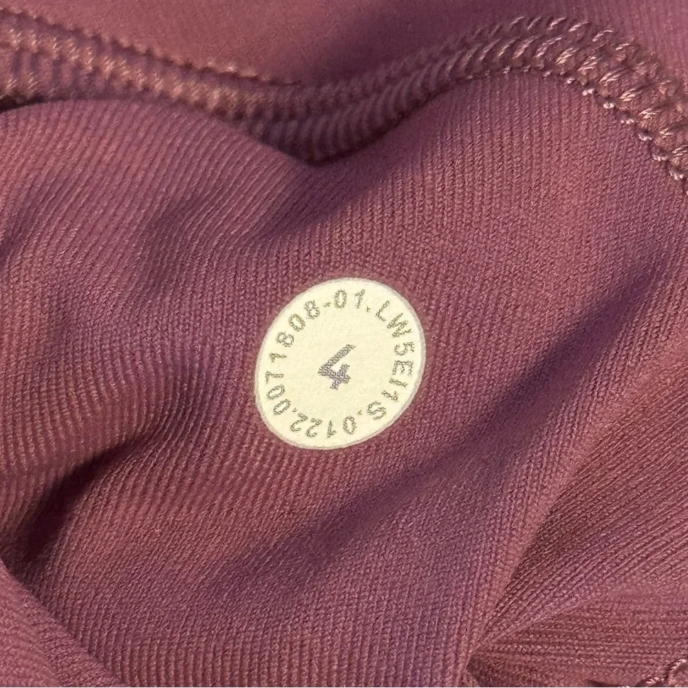 Lululemon Swift Speed High-Rise Tight 28" Size 4 - Picture 11 of 11